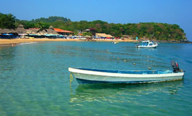 playa coachalalate isla ixtapa